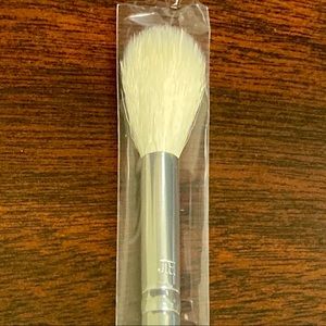 Jaclyn Hill x Morphe Glow Baby Glow Brush